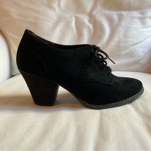Dr. Scholls Oxford Heels